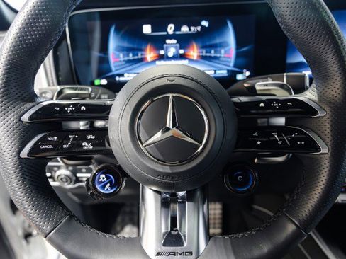 Used 2025 Mercedes-Benz G 63 AMG 4MATIC image 33