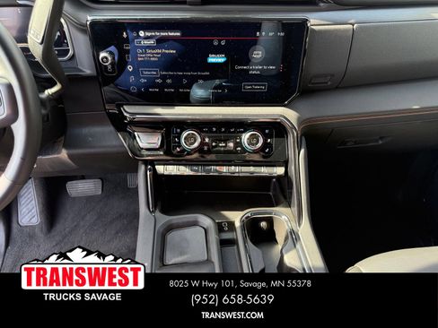 Used 2024 GMC Sierra 3500 AT4 w/ AT4 Premium Plus Package AWD/4WD image 11