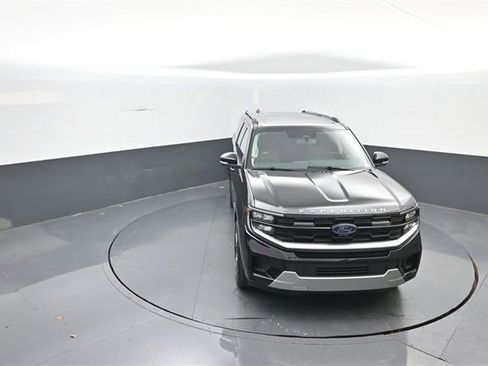 New 2025 Ford Expedition Max Platinum w/ Platinum Ultimate Package image 15