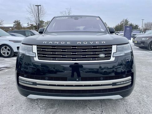 Used 2023 Land Rover Range Rover SE image 2