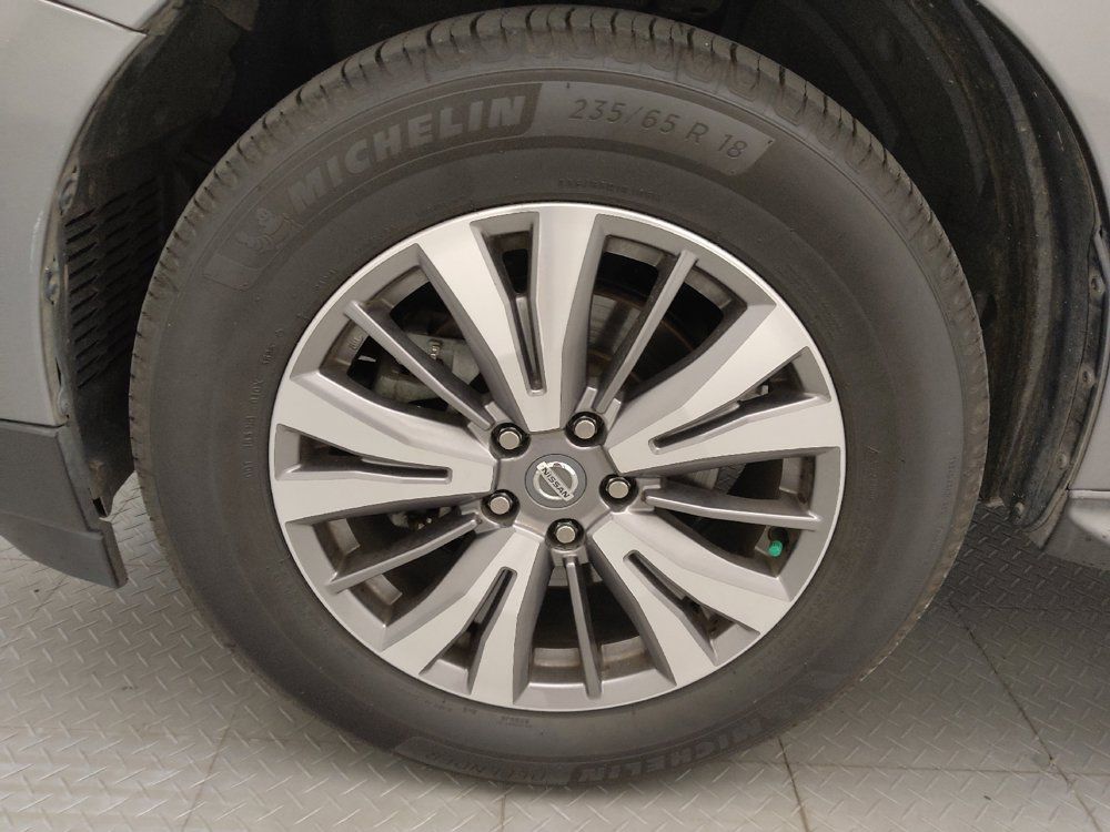 Used 2020 Nissan Pathfinder SL FWD image 31