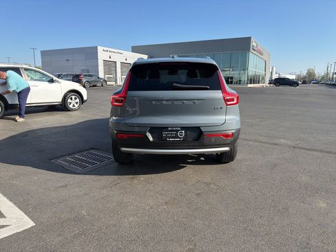 Used 2023 Volvo XC40 B5 Plus w/ Protection Package Premier image 3