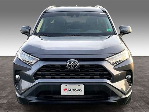 Used 2019 Toyota RAV4 XLE image 2
