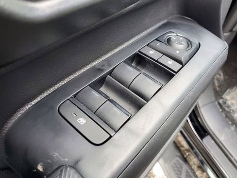 New 2026 Toyota Tacoma SR5 image 15