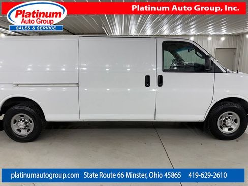 Used 2018 Chevrolet Express 3500 Extended w/ Driver Convenience Package RWD image 6