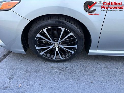 Used 2018 Toyota Camry SE w/ Audio Package FWD image 17
