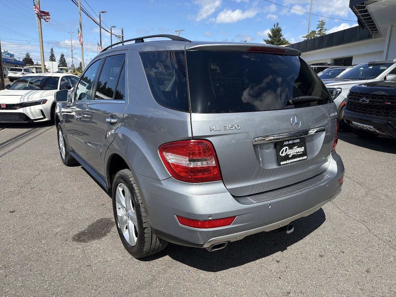 Used 2011 Mercedes-Benz ML 350 BlueTEC 4MATIC image 4