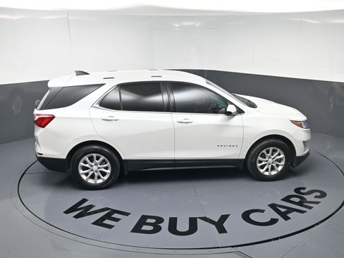 Used 2018 Chevrolet Equinox LT image 32