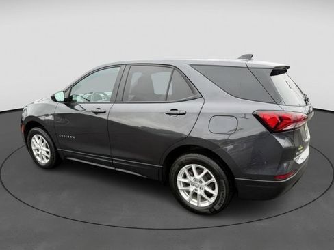 Certified 2022 Chevrolet Equinox LS w/ LS Convenience Package image 8