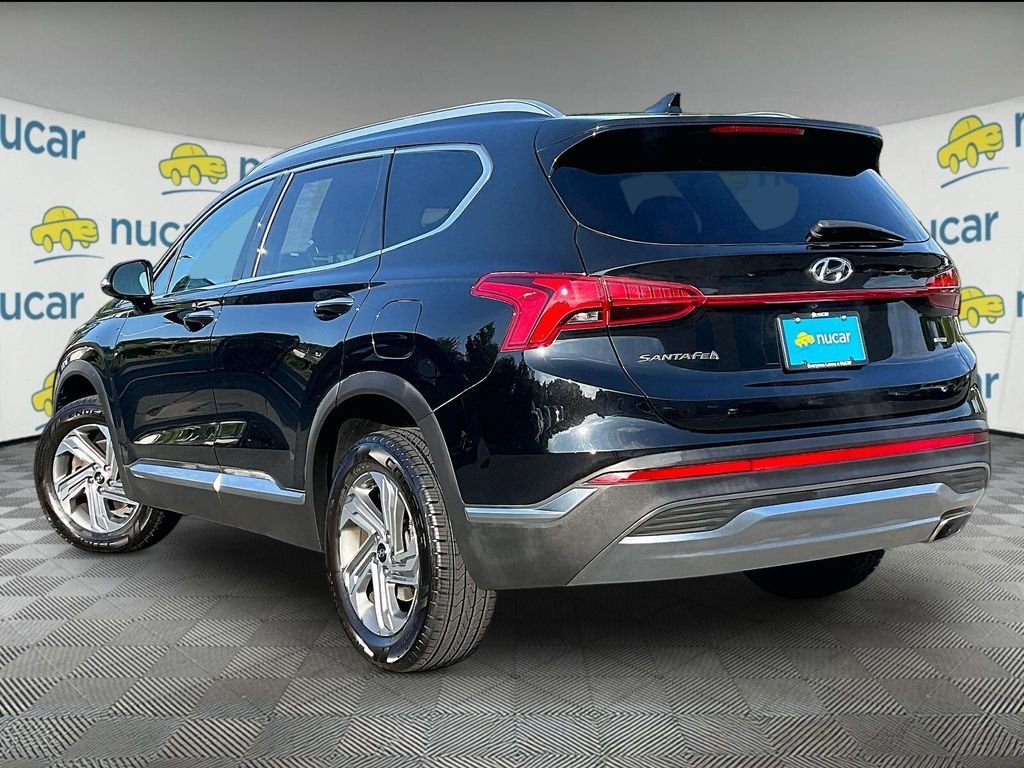 Used 2021 Hyundai Santa Fe SEL w/ Convenience + Premium Package AWD/4WD image 4