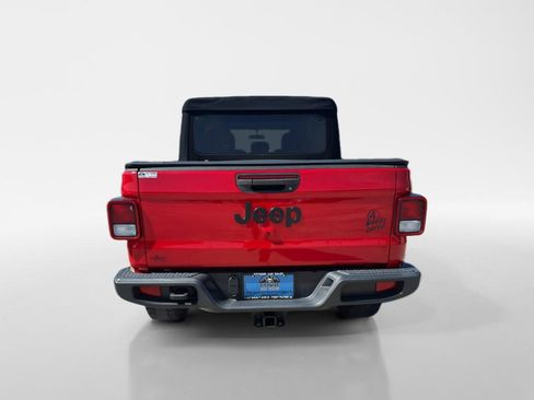 Used 2022 Jeep Gladiator Sport AWD/4WD image 4