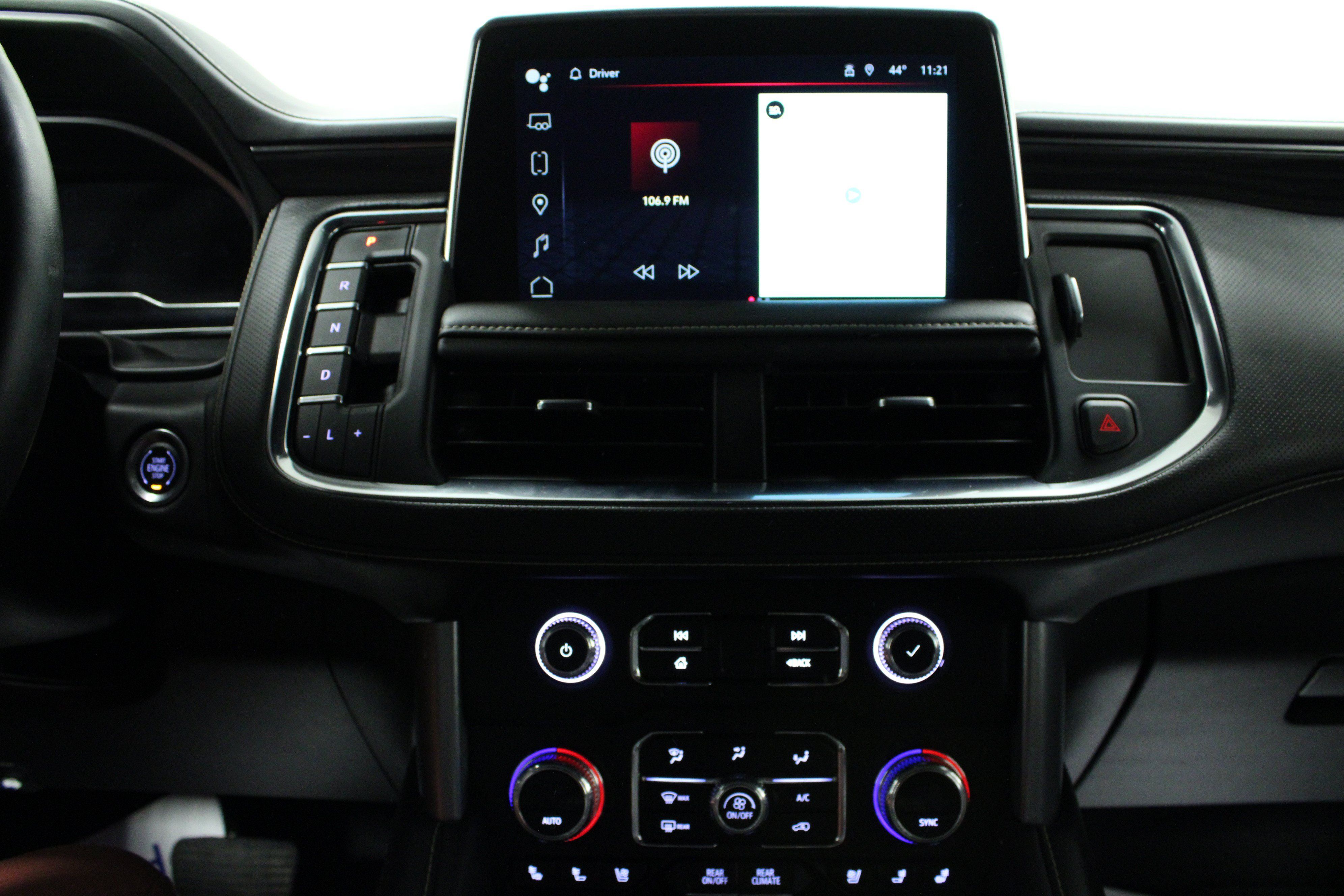 Used 2024 GMC Yukon SLT w/ SLT Luxury Package AWD/4WD image 23