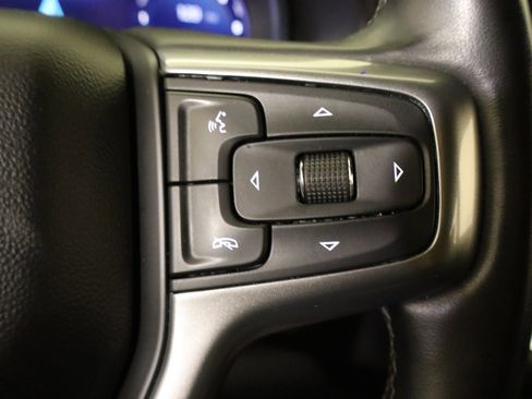 Used 2024 Chevrolet Suburban Z71 AWD/4WD image 29
