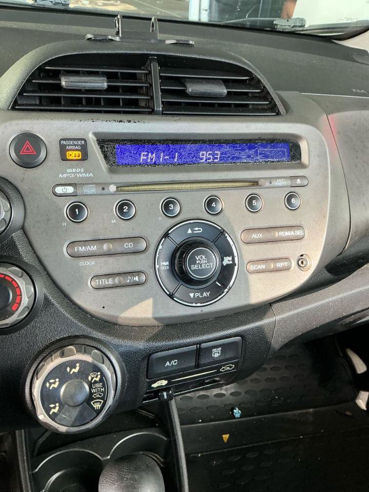 Used 2009 Honda Fit Sport image 12