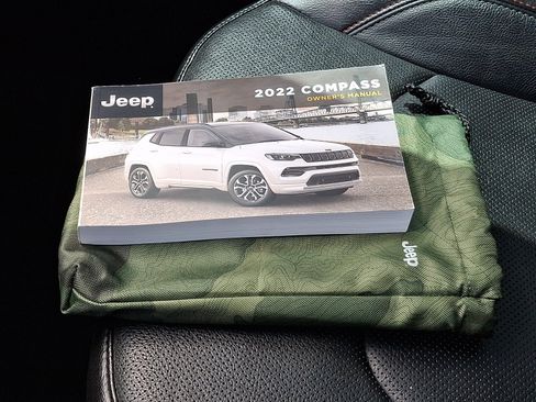 Certified 2022 Jeep Compass Trailhawk w/ Trailhawk Elite Group AWD/4WD image 28