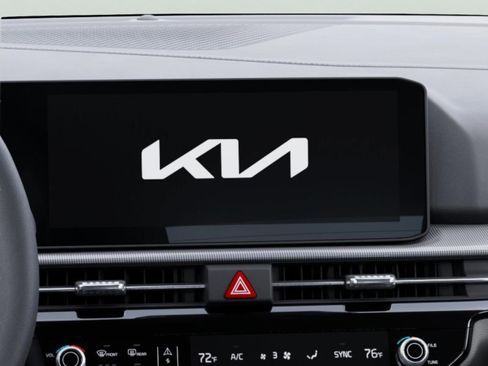 New 2026 Kia Sportage EX FWD image 16