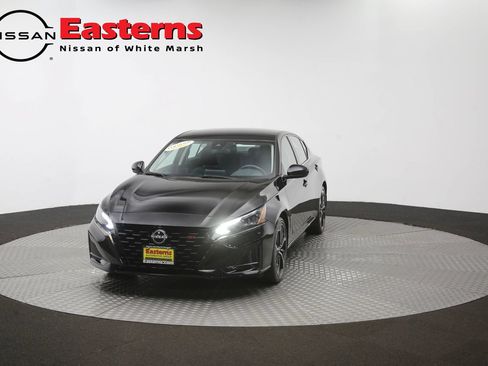 Used 2023 Nissan Altima 2.5 SR FWD image 52