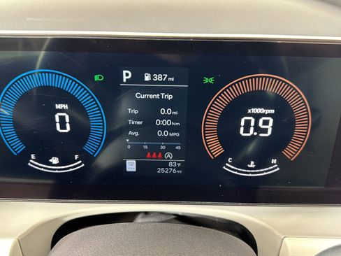 Used 2025 Hyundai Tucson SEL FWD image 16