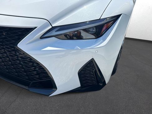 Certified 2022 Lexus IS 350 F Sport RWD image 9
