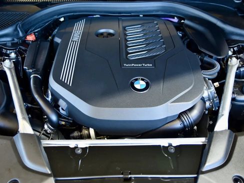 Used 2023 BMW 540i xDrive w/ Premium Package AWD/4WD image 28