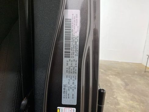 Used 2017 Jeep Wrangler Unlimited Sport w/ Connectivity Group image 99