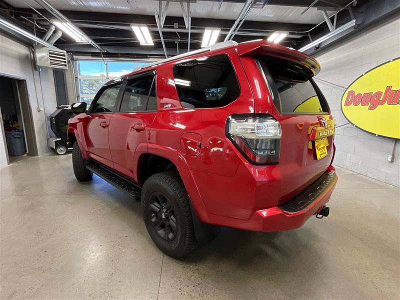 Used 2018 Toyota 4Runner SR5 Premium AWD/4WD image 3