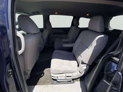Used 2015 Honda Odyssey LX image 22