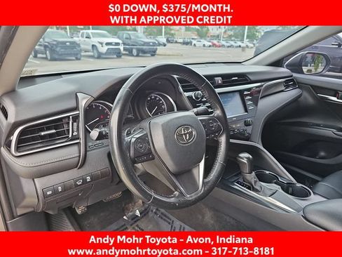 Used 2020 Toyota Camry SE FWD image 9