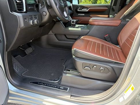 Used 2025 GMC Sierra 1500 Denali Ultimate AWD/4WD image 9