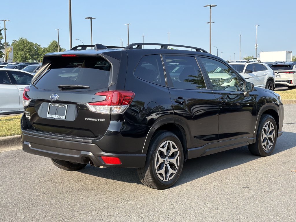 Used 2023 Subaru Forester Premium AWD/4WD image 5