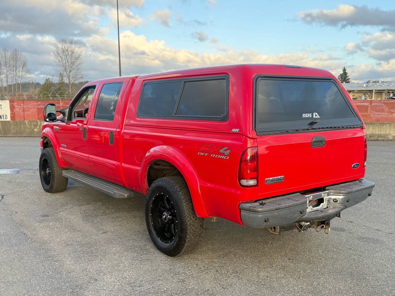 Used 2006 Ford F250 4x4 Crew Cab Super Duty image 4