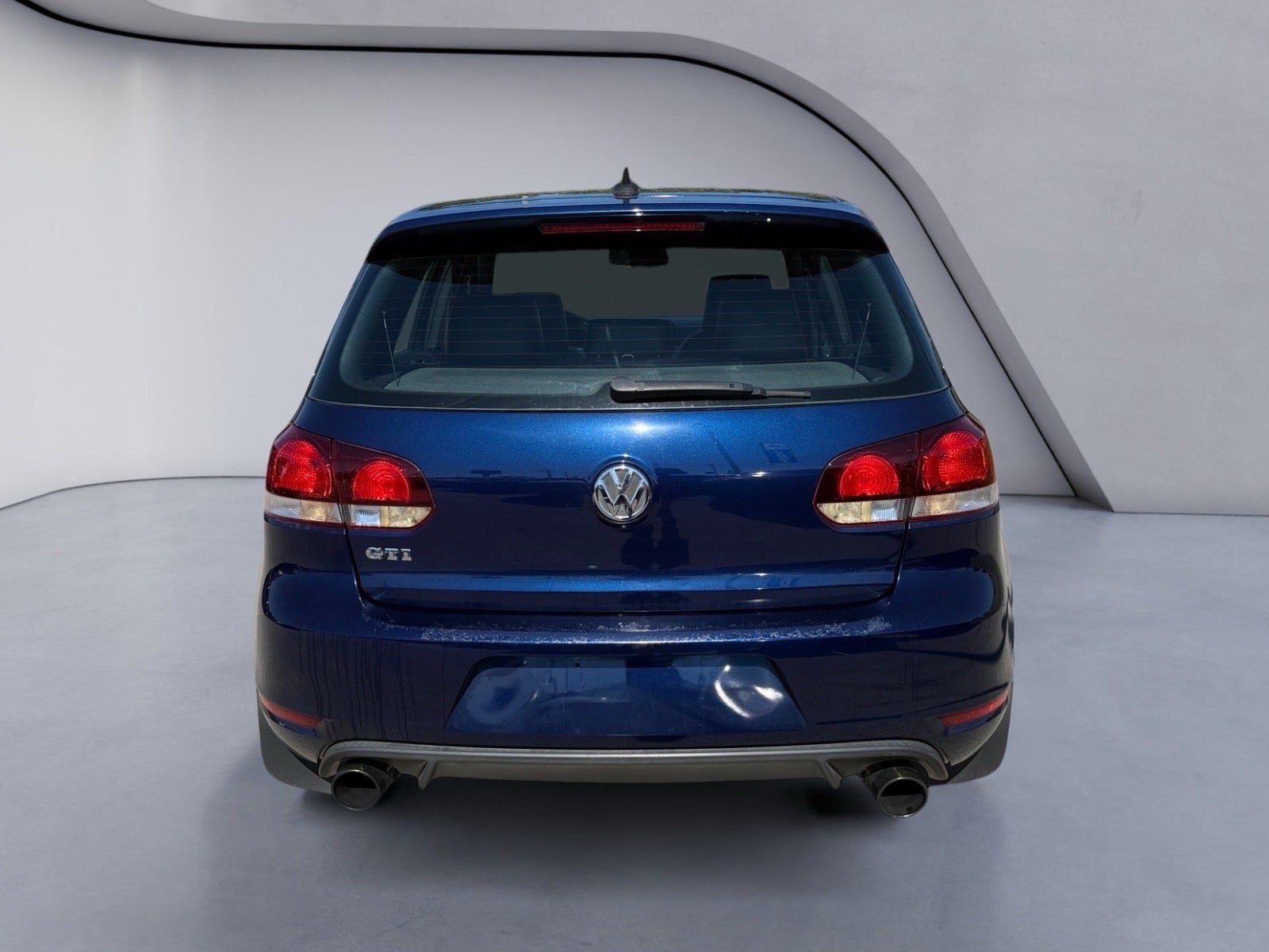 Used 2012 Volkswagen GTI Autobahn FWD image 4