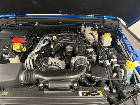 Used 2022 Jeep Gladiator Sport image 24