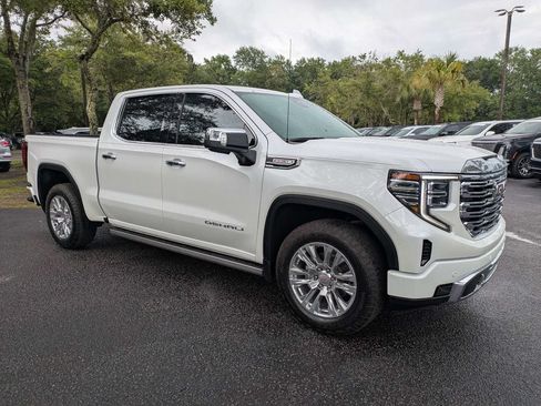 Used 2024 GMC Sierra 1500 Denali w/ Technology Package AWD/4WD image 2