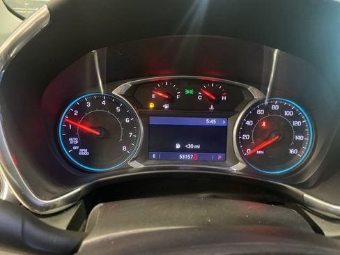 Used 2019 Chevrolet Equinox Premier FWD image 17