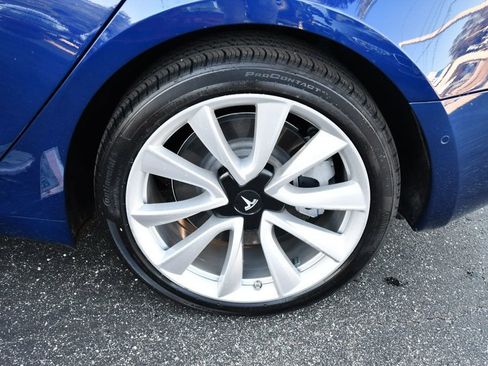 Used 2018 Tesla Model 3 Mid Range image 55