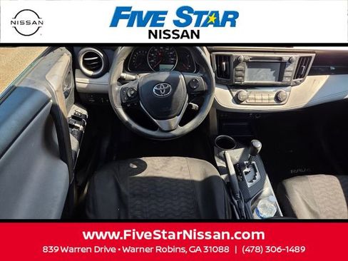 Used 2015 Toyota RAV4 XLE FWD image 8