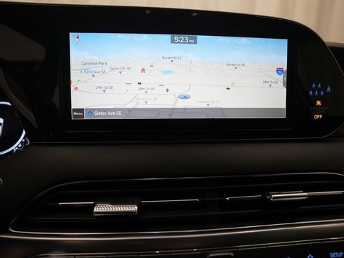 Used 2022 Hyundai Palisade Limited AWD/4WD image 6