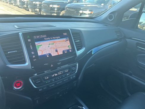 Used 2016 Honda Pilot Touring image 48