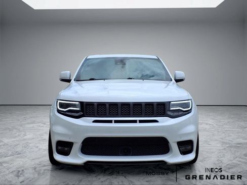Used 2017 Jeep Grand Cherokee SRT AWD/4WD image 3