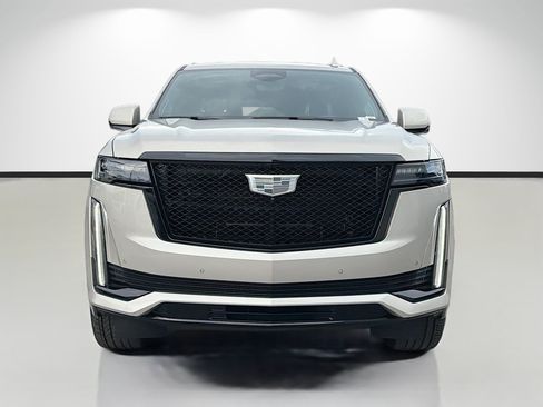 Used 2023 Cadillac Escalade ESV Sport Platinum w/ LPO, ONYX Package AWD/4WD image 8