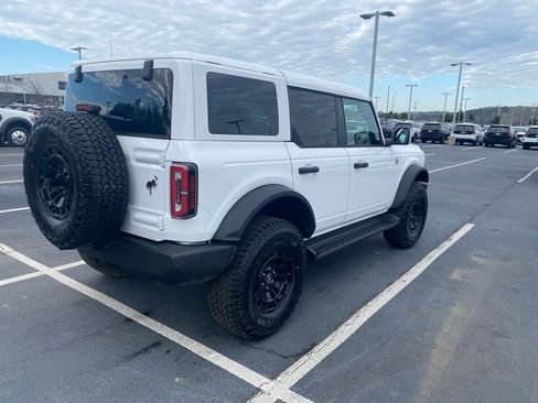 New 2026 Ford Bronco Outer Banks w/ Sasquatch Package image 8