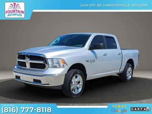 Used 2018 RAM 1500 Classic SLT AWD/4WD image 1