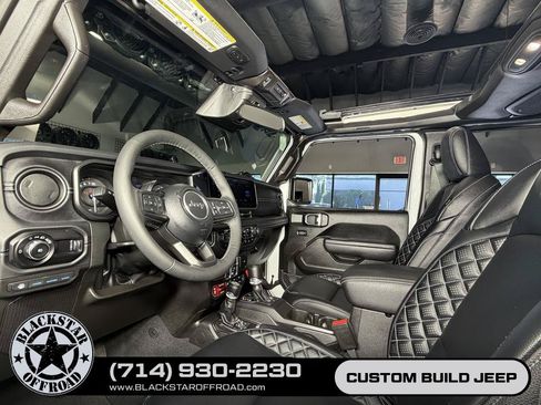Used 2025 Jeep Wrangler Unlimited Rubicon 4xe w/ Safety Group AWD/4WD image 24