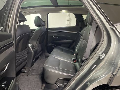 Used 2022 Hyundai Tucson Limited image 16