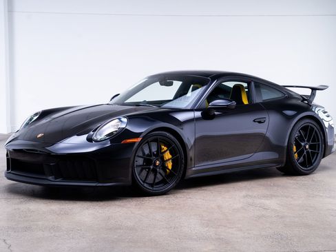 Used 2026 Porsche 911 Carrera GTS RWD image 6