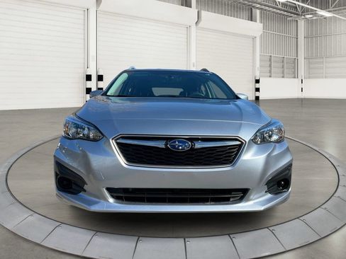 Used 2017 Subaru Impreza 2.0i Premium image 8