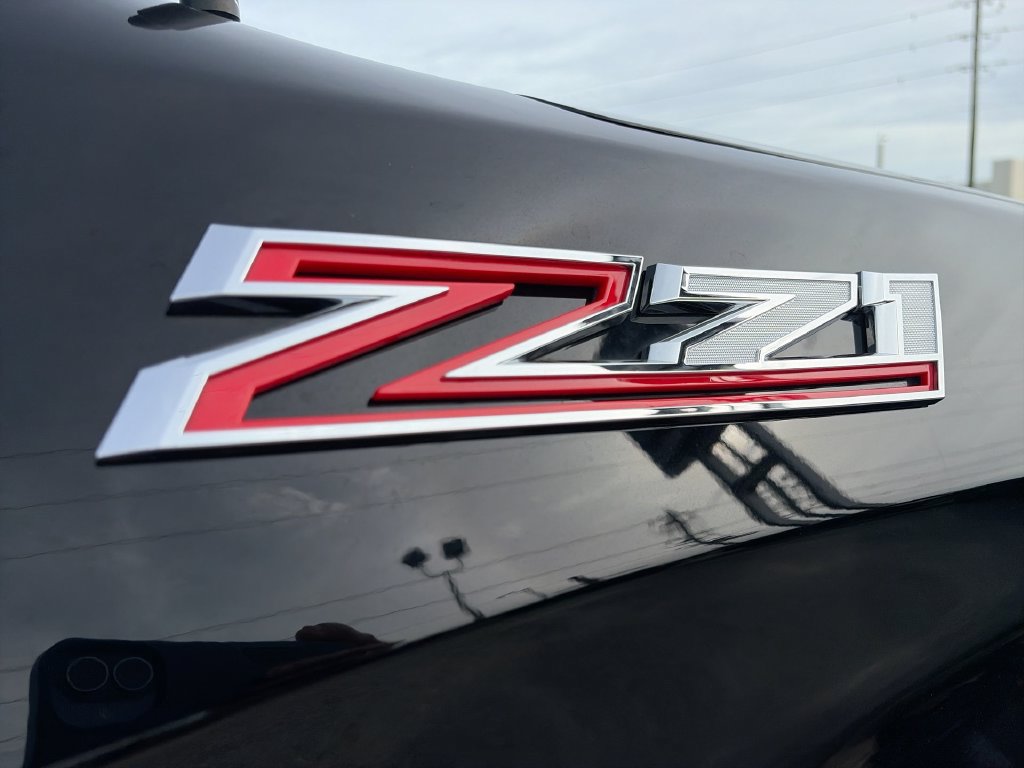 Certified 2022 Chevrolet Silverado 1500 LTZ w/ LTZ Premium Package AWD/4WD image 33