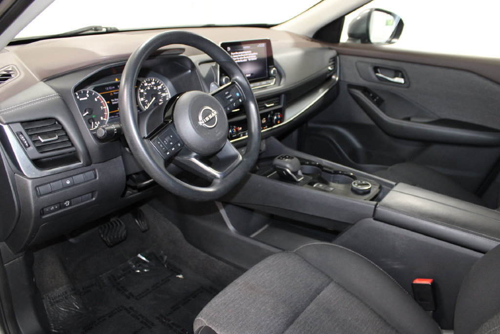 Used 2023 Nissan Rogue SV AWD/4WD image 14