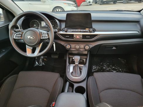 Used 2021 Kia Forte LXS FWD image 28